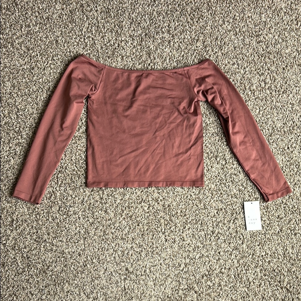 A New Day Nude Rust Fitted Cropped 3/4 Sleeve Women’s Size Small